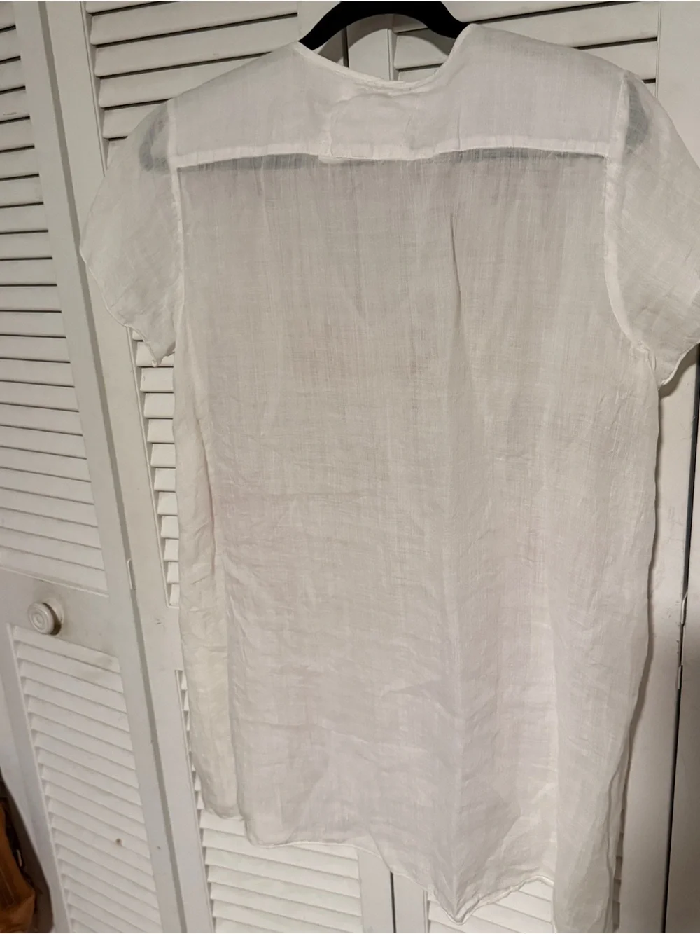 Johnny Was White Embroidered V-Neck Tunic with Red Floral Accents